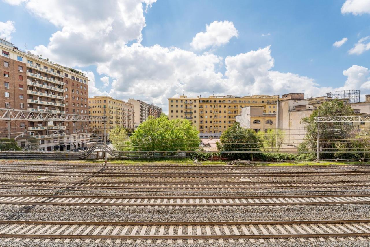 Rooms Piramide Рим Екстер'єр фото