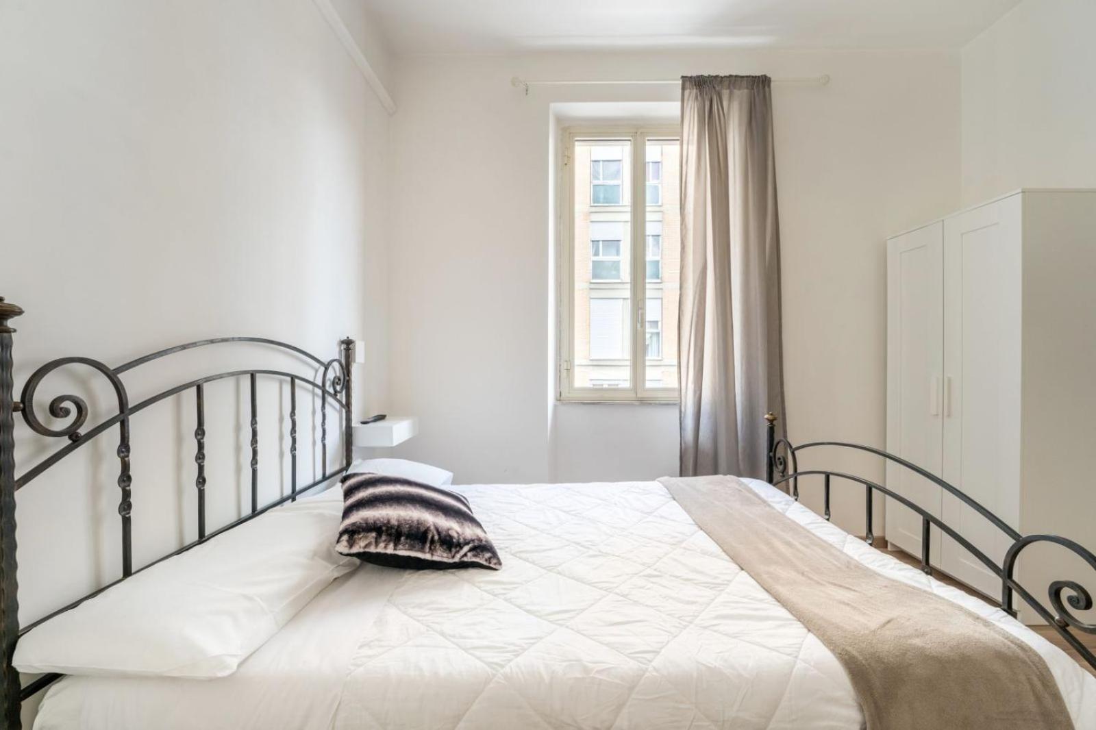 Rooms Piramide Рим Екстер'єр фото