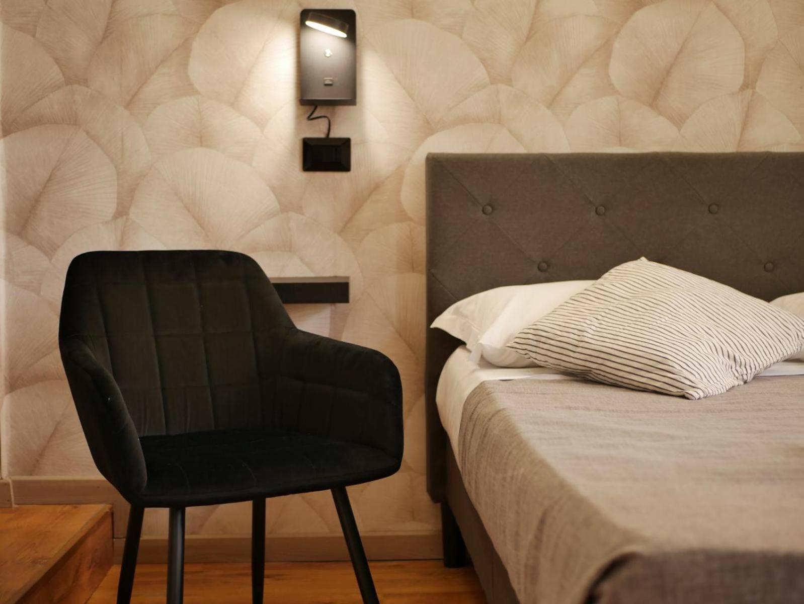 Rooms Piramide Рим Екстер'єр фото